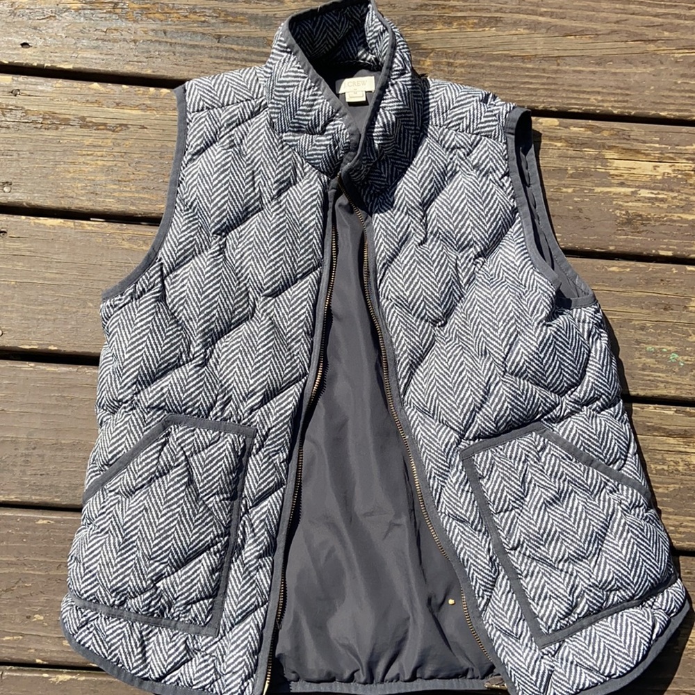 jcrew FALL puffer vest 🍁